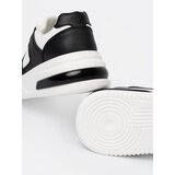 Shelvt Stylish black and white sneakers with a thick sole | ePonuda.com
