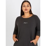 Fashion Hunters Khaki plain plus size blouse with small print Cijene