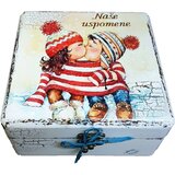  🎁 Škatla Spominov – Ohranite Najdražje Trenutke v Topli Zimski Zgodbi 🎁 Š165138 | Shoptok.si