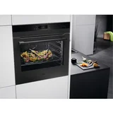 Aeg ugradbena pećnica BSK778380T