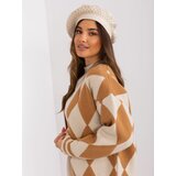 Fashion Hunters Light beige women's sweater with appliqué Cene