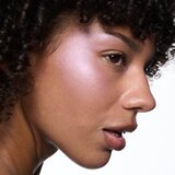 MAC Cosmetics Skinfinish Colourstruck rdečilo odtenek Lalalavender 4.5 g | Shoptok.si