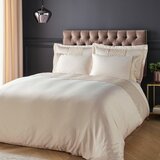 Catherine Lansfield Bež posteljina za bračni krevet od mikrosatena 200x200 cm Deco Sequin – | shoptok.hr