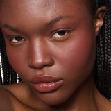 MAC Cosmetics Skinfinish Colourstruck rumenilo nijansa Raizin The Roof 4.5 g | shoptok.hr