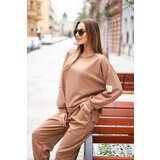 Kesi Włoski Women's set with a loose sweatshirt and pants with the word LOVE dark camel Cijene