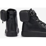 Resti Black women's sport shoes with pouch Efiffe- Footwear | ePonuda.com