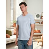 Sinsay Basic majica kratkih rukava s V-izrezom | shoptok.hr