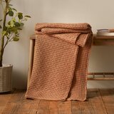 Pineapple Elephant Smeđa pamučna deka 150x200 cm Jaipur Chunky Waffle – | shoptok.hr