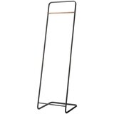 YAMAZAKI Črno kovinsko stojalo za oblačila Tower – | Shoptok.si