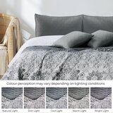 DecoKing Prekrivač Alhambra 170x270 cm, siva/bijela Slike