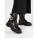 Shelvt Black workers with a gold chain | Shoptok.si
