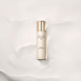 Estée Lauder Revitalizing Supreme+ Bright Radiance Power Soft Milky Lotion lahki vlažilni fluid proti nepravilnostim na aknasti koži 100 ml | Shoptok.si