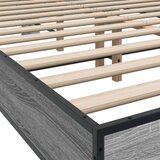  Posteljni okvir siva sonoma 120x200 cm inž. les in kovina, (21165980) | Shoptok.si