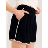 Sinsay Šorc s heklanim detaljima | shoptok.hr