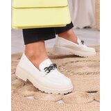Resti Women's lacquered moccasins in cream color Adolos- Footwear | ePonuda.com