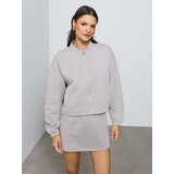Sinsay Kratka majica s sjajnim aplikacijama | shoptok.hr