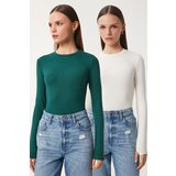 Happiness İstanbul Women's Ecru Emerald Green 2-Piece Pack Crew Neck Finger-Slotted Basic Knitted Blouse Cene