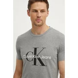 Calvin Klein Jeans Bombažna kratka majica moška, siva barva, J30J320935