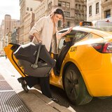 Nuna CF15610CVRGL Pipa Urban Caviar Auto sedište za decu, od 100-150 cm, Crno | Eponuda.com