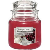 Yankee Candle Home Inspiration sveča v kozarcu Cherry Vanilla - Medium Cene