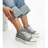 D/CEO Black trainers Beat