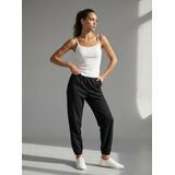 Sinsay Jogger hlače s dodatkom viskoze, soft touch | shoptok.hr