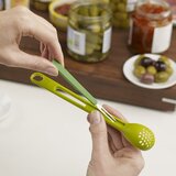 Joseph Joseph Žlica in vilica za olive 2v1 ScoopPick | Shoptok.si