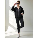 Resti Women's velour-style set | shoptok.hr