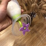 Haakaa silikonski pokrovček rožica purple | Shoptok.si