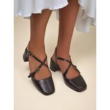 Resti Royal Fashion Women's Lolita Low-Heeled Pumps with Decorative Straps | Shoptok.si
