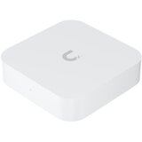Ubiquiti Gateway Lite; Up to 10x routing performance increase over USG; Managed with a CloudKey, Official UniFi Hosting, or UniFi Network Server; (1) GbE WAN port; (1) GbE LAN port; Compact footprint; USB-C powered (adapter included); Managed with UniFi N | ePonuda.com