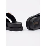 GOODIN Black flat flip-flops with buckles | Shoptok.si