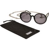 Urban Classics Accessoires Cannes sunglasses with chain black cene