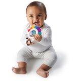 BABY EINSTEIN Outstanding Opus Rattle & Teether Sensory Toy grickalica za bebe sa zvečkom 1 kom | shoptok.hr