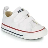Nizke superge CHUCK TAYLOR ALL STAR 2V FOUNDATION OX Bela