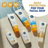 Nivea sun uv face specialist invisible daily lagani fluid za zaštitu kože lica od sunca spf 50+ 40 ml | Eponuda.com