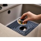 Joseph Joseph Protuklizna prostirka za umivaonik 30x30 cm SinkShield – | shoptok.hr