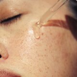 Alpha-H Hyaluronic 8 vlažilni serum s hialuronsko kislino 25 ml | Shoptok.si