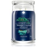Yankee Candle Lakefront Lodge dišeča sveča Signature 567 g Cene