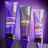Fudge Everyday Clean Blonde Damage Rewind Shampoo nežni šampon za vsakodnevno uporabo za blond lase in lase s prameni 250 ml | Shoptok.si