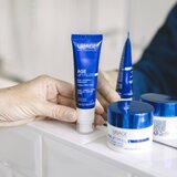 Uriage Age Protect Instant Filler Care učvrstitveni serum proti gubam 30 ml | Shoptok.si