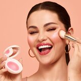 Rare Beauty Soft Pinch Luminous Powder Blush dugotrajno rumenilo nijansa Love 2.8 g | shoptok.hr