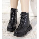 Gemre Black insulated ankle boots on a high sole Dora | ePonuda.com