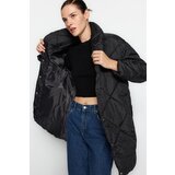 Trendyol Black Oversize Quilted Down Jacket | ePonuda.com
