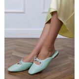 Gemre Green closed-toe sandals on a flat sole Matila | ePonuda.com