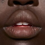 MAC Cosmetics Powder Kiss Hazy Matte matirajoča šminka odtenek Chestnut 3.5 g | Shoptok.si