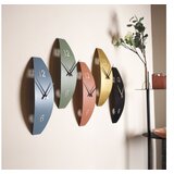 WALLXPERT APS137MWR Dekorativni metalni zidni sat, Bordo | Eponuda.ba