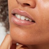 Gosh Lumi Lips sjajilo za usne nijansa 002 BTW 6 ml | shoptok.hr