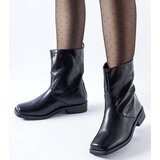 Gemre Black insulated ankle boots with square toe Bel | Shoptok.si
