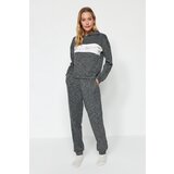 Trendyol Gray Motto Printed Sweatshirt-Jogger Knitted Pajamas Set Cene